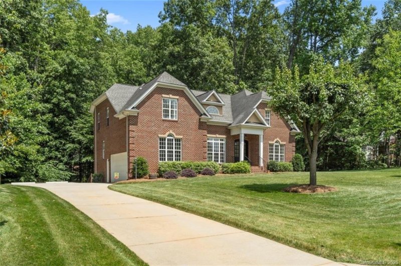 Property image 2 at 10511 Olde Irongate Lane, Mint Hill, NC 28227