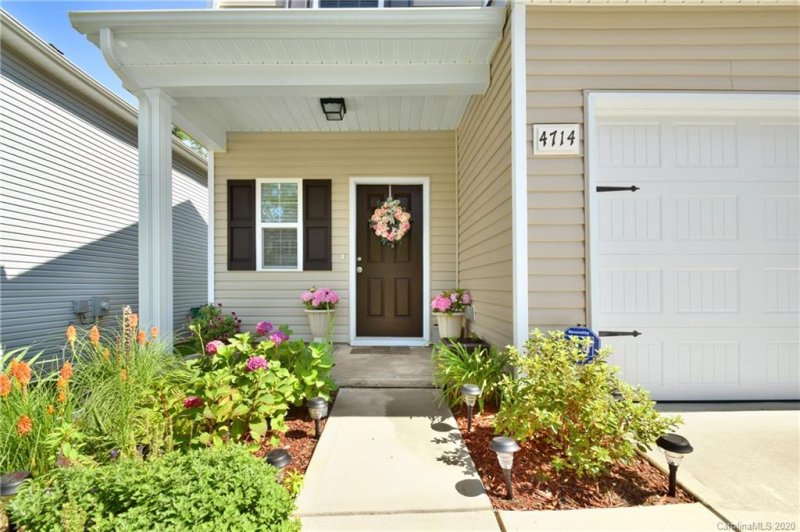 Property image 2 at 4714 Opus Lane, Charlotte, NC 28214