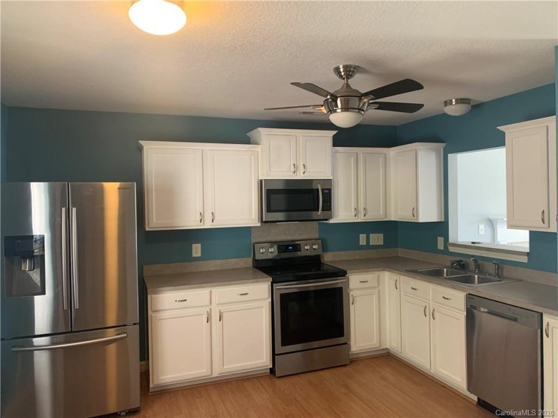 Property image 2 at 7629 Lady Liberty Lane, Charlotte, NC 28217