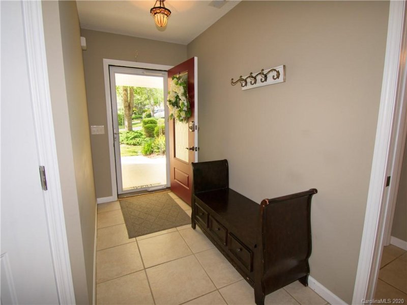 Property image 4 at 35 Honeycomb Circle, Swannanoa, NC 28778