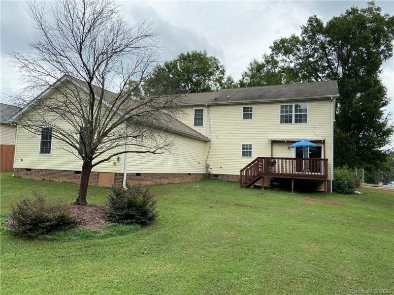 Property image 3 at 303 Buford Drive, Landis, NC 28088