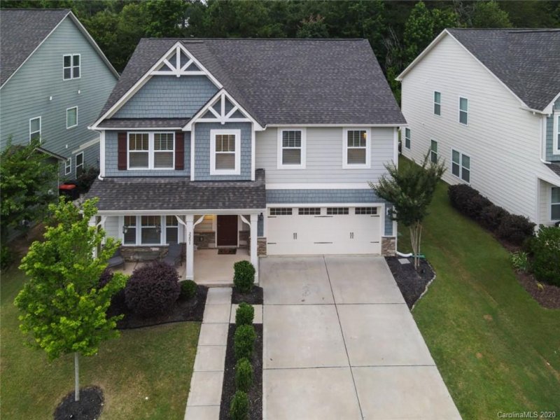 2201 Bluebell Way