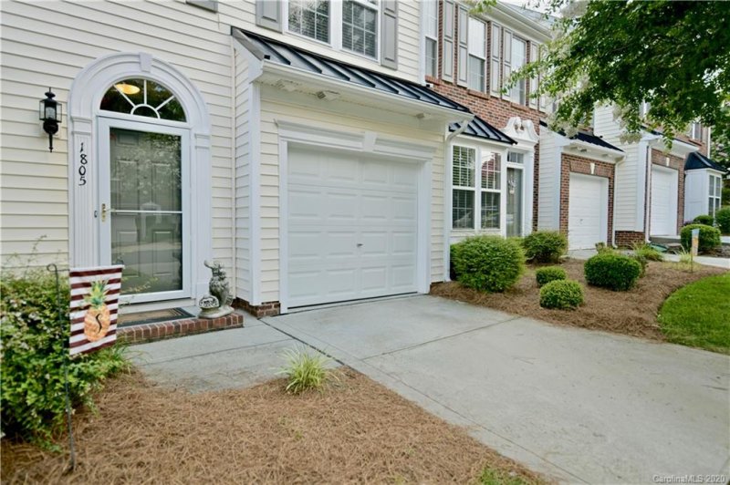 Property image 3 at 1805 Robinwood Village Drive, Gastonia, NC 28054