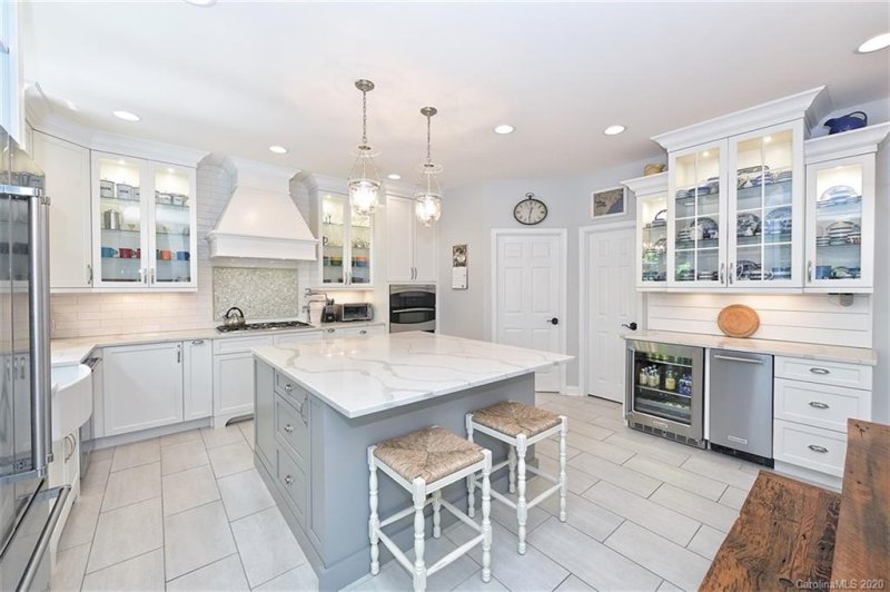 Property image 3 at 20116 Coachmans Wood Lane, Cornelius, NC 28031