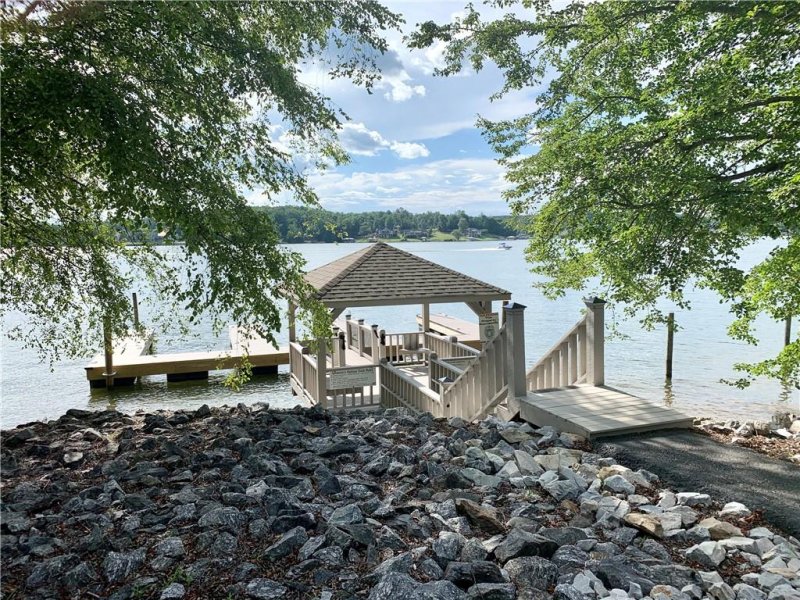 Property image 4 at 3635 8th Street Place, Hickory, NC 28601