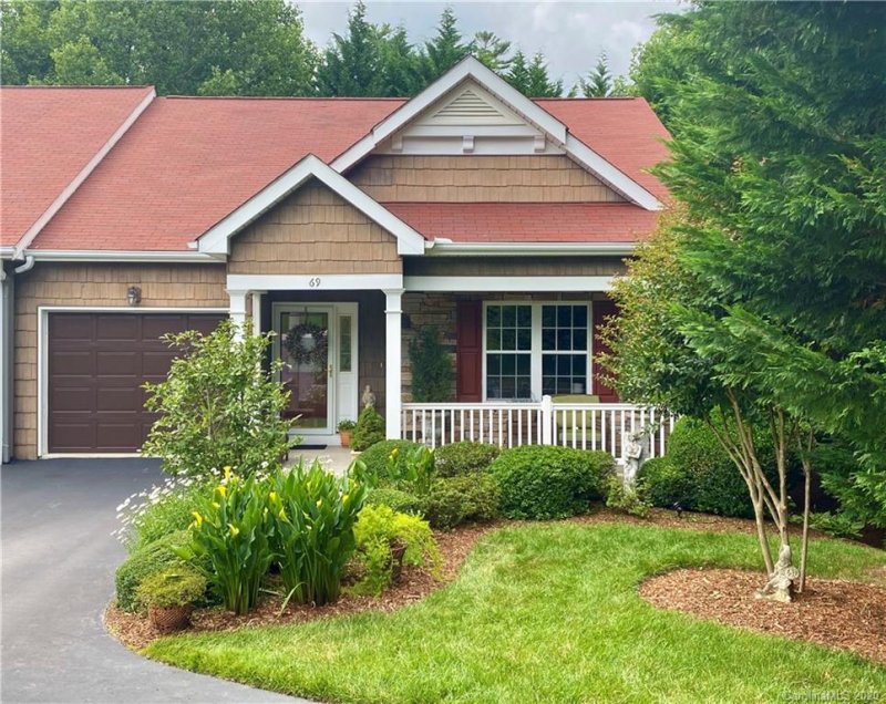 Property image 2 at 69 Coldwater Lane, Hendersonville, NC 28739