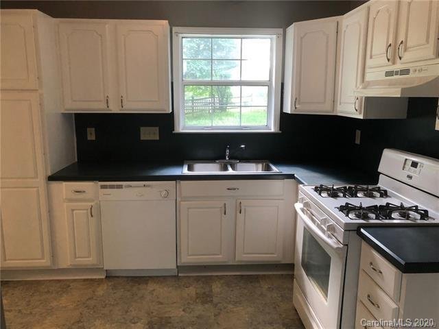 Property image 5 at 8019 Glencannon Drive, Charlotte, NC 28227