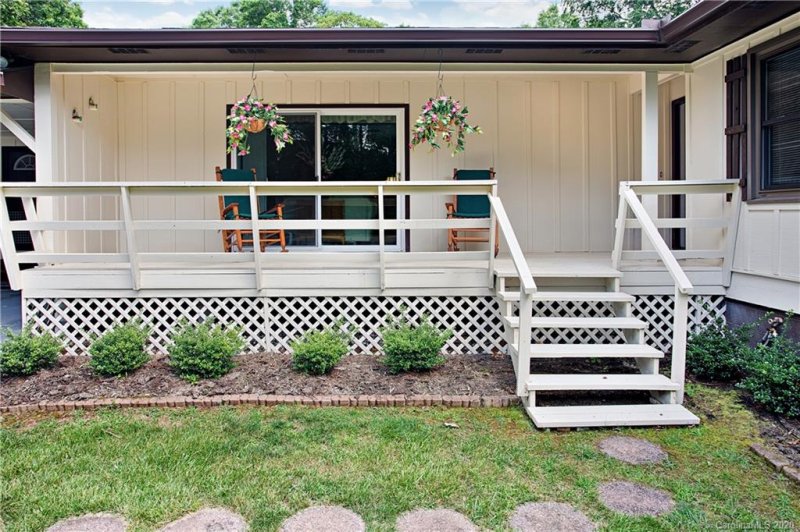 Property image 3 at 34 Timothy Lane, Candler, NC 28715