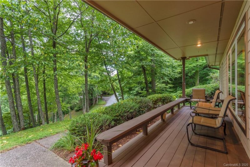 Property image 5 at 125 Stonecrest Drive, Asheville, NC 28803