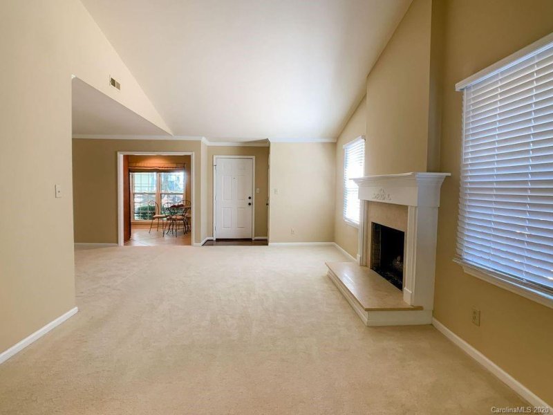 Property image 3 at 2420 Dryden Lane, Charlotte, NC 28210