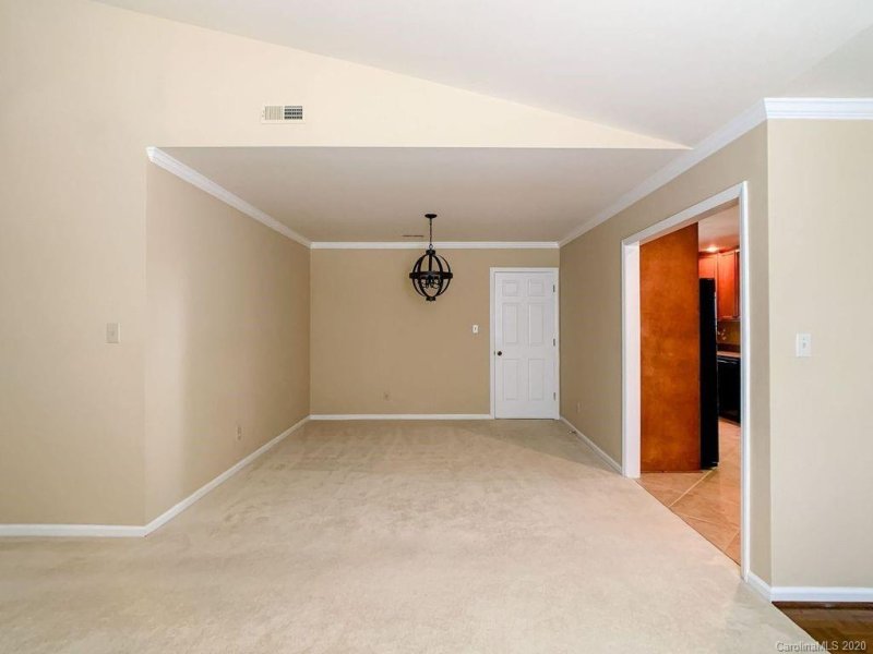 Property image 4 at 2420 Dryden Lane, Charlotte, NC 28210