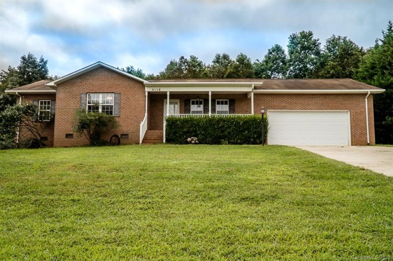 Property image 4 at 4128 River Run Circle, Hickory, NC 28602