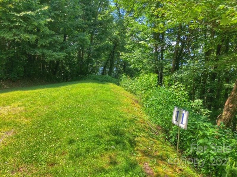 Property image 4 at 11 Jefferson Lane, Waynesville, NC 28786