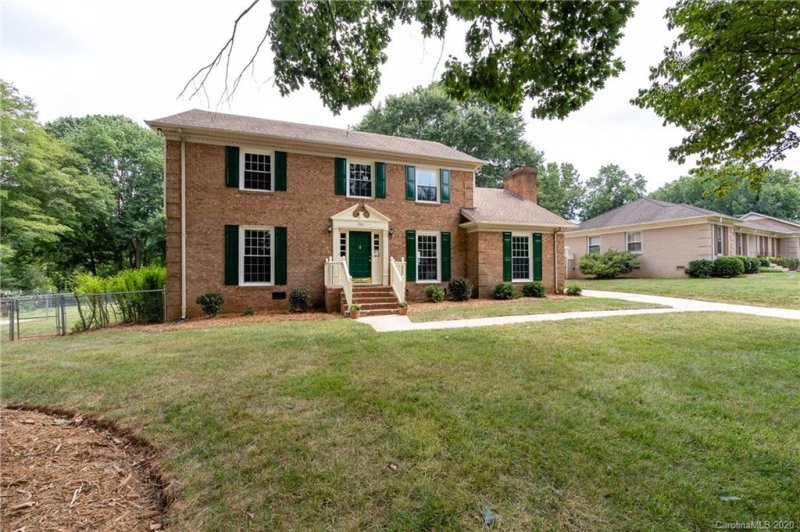 Property image 2 at 201 Chadmore Drive, Charlotte, NC 28270