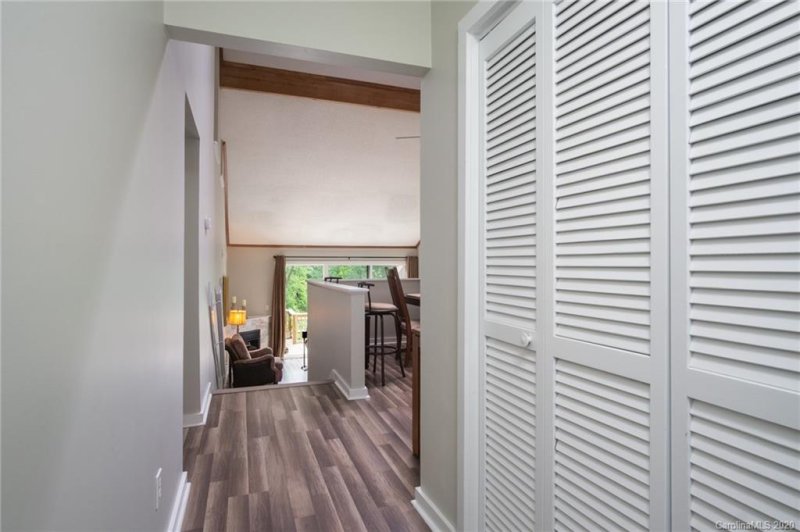 Property image 4 at 4136 Charlotte Highway, Lake Wylie, SC 29710