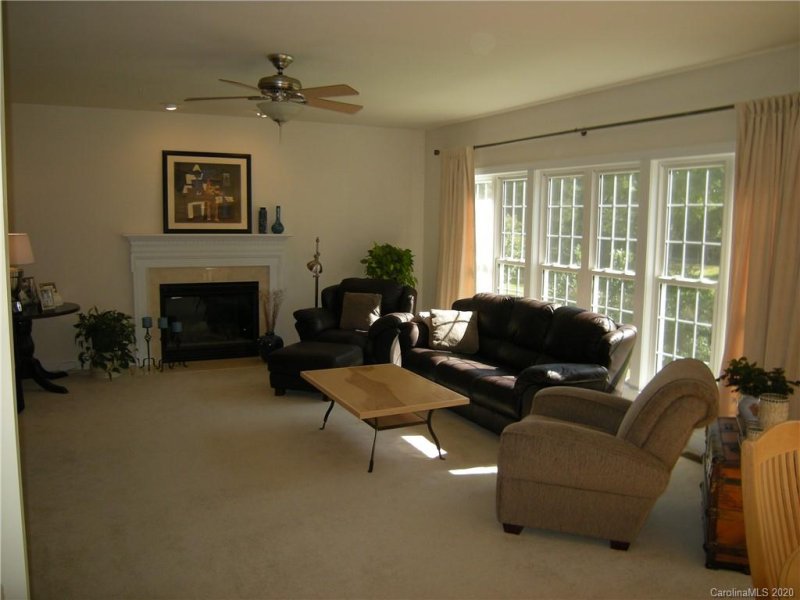 Property image 2 at 10306 Gunnison Lane, Charlotte, NC 28277