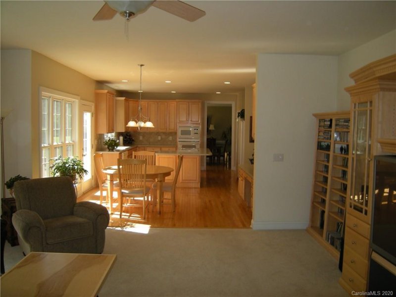 Property image 4 at 10306 Gunnison Lane, Charlotte, NC 28277