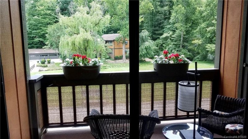 Property image 2 at 1755 Haywood Manor Road, Hendersonville, NC 28791