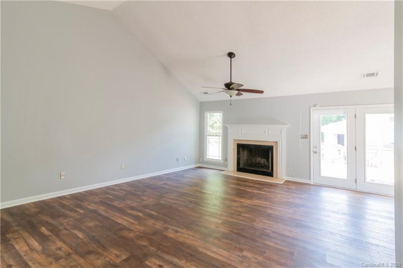 Property image 4 at 10423 Aberdale Way, Charlotte, NC 28273