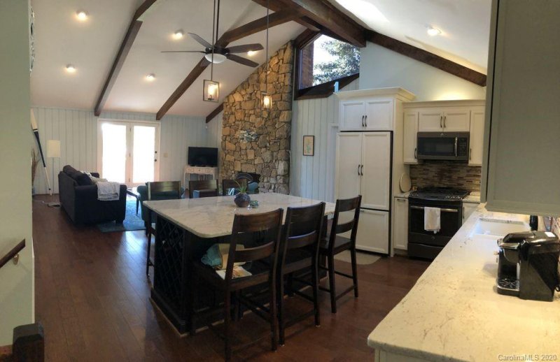 Property image 4 at 2680 Southern Breeze Road, Sherrills Ford, NC 28673