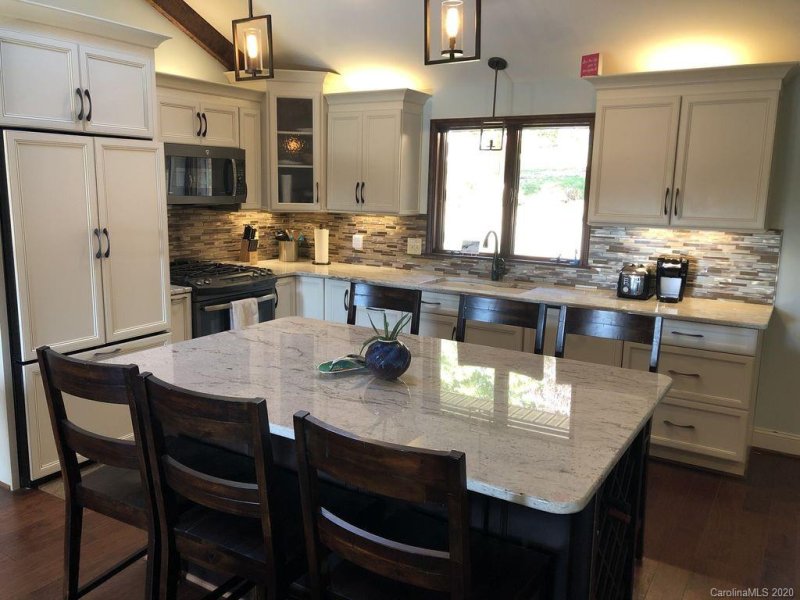 Property image 5 at 2680 Southern Breeze Road, Sherrills Ford, NC 28673