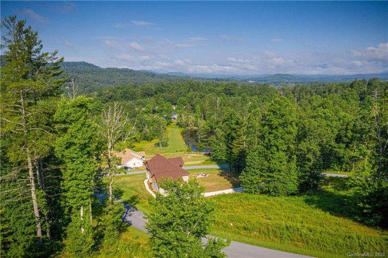 Property image 2 at 294 Crystal Heights Drive, Hendersonville, NC 28739