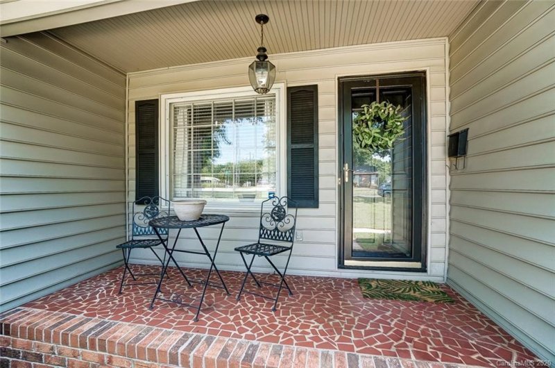 Property image 4 at 2002 Saratoga Drive, Gastonia, NC 28056