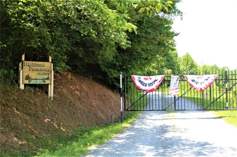 Property image 5 at 4376 Laurel Ridge Drive, Lenoir, NC 28645