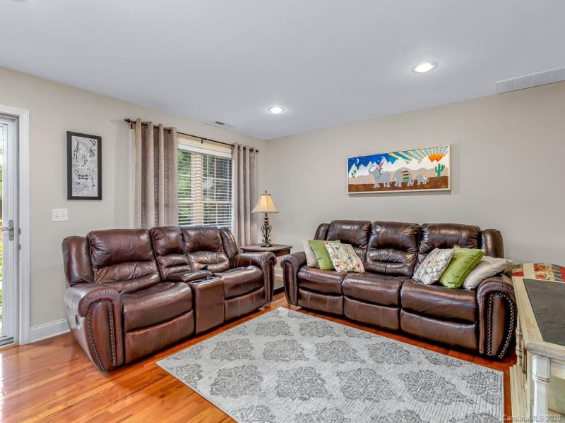 Property image 2 at 54 Kirby Road, Asheville, NC 28806