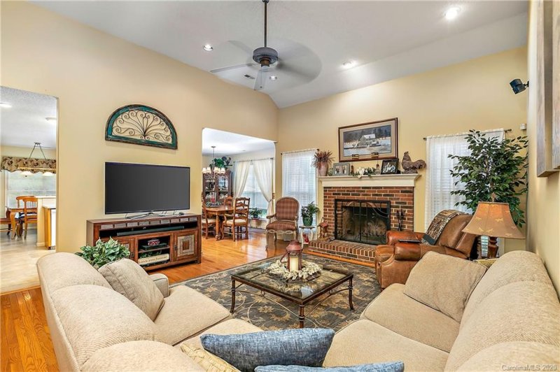 Property image 4 at 10023 Edwards Place, Mint Hill, NC 28227