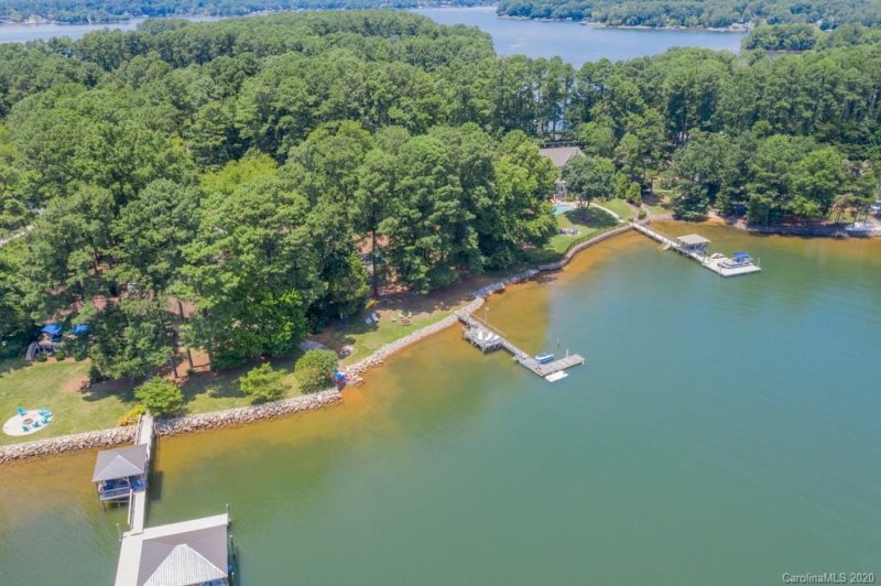 Property image 2 at 115 Estes Park Drive, Mooresville, NC 28117