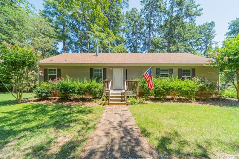 Property image 4 at 115 Estes Park Drive, Mooresville, NC 28117