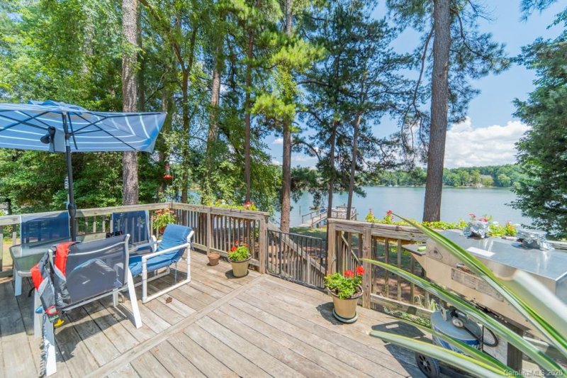 Property image 5 at 115 Estes Park Drive, Mooresville, NC 28117