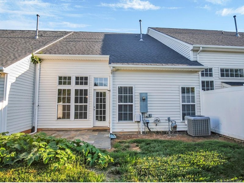 Property image 3 at 1824 Lookout Lane, Gastonia, NC 28054