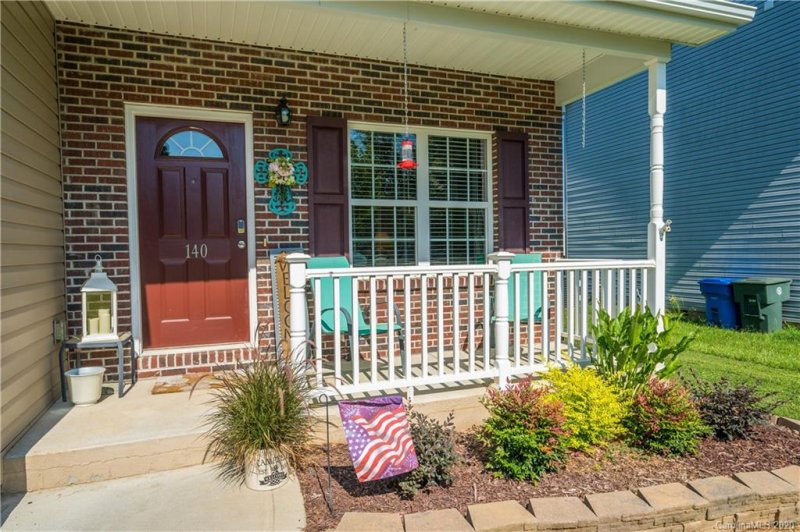 Property image 4 at 140 Ridge Bluff Road, Mooresville, NC 28115