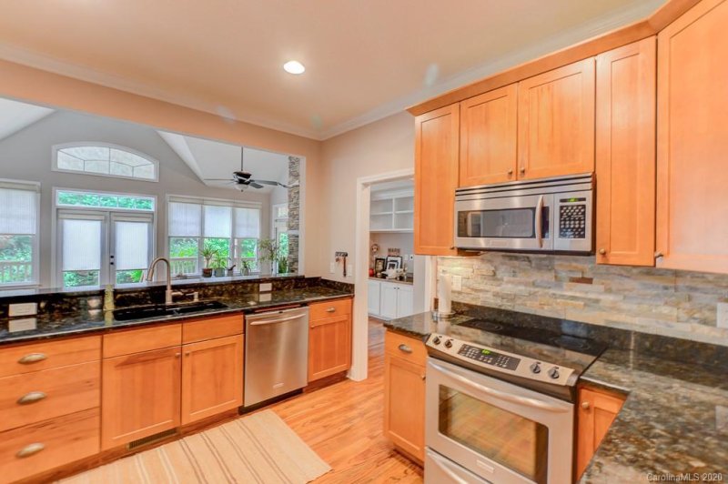 Property image 5 at 30 Solomons Cove Road, Flat Rock, NC 28731