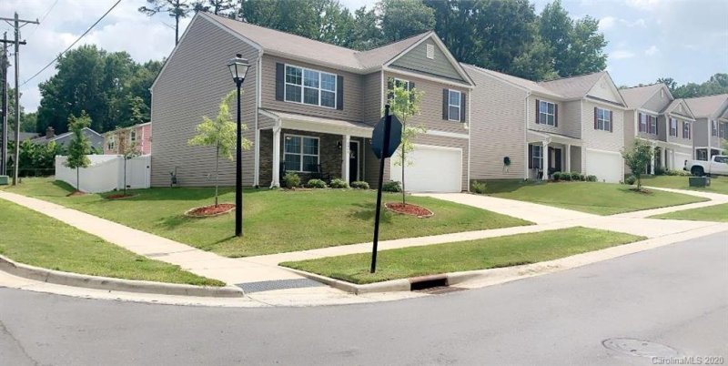 Property image 2 at 5305 Park Brook Drive, Charlotte, NC 28269