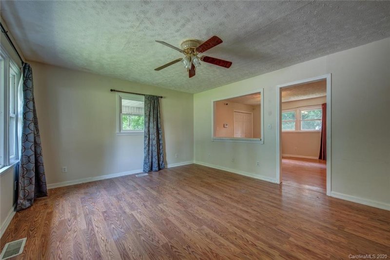 Property image 2 at 1624 Rhonda Drive, Gastonia, NC 28054