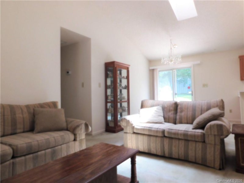 Property image 3 at 7806 Glencannon Drive, Charlotte, NC 28227