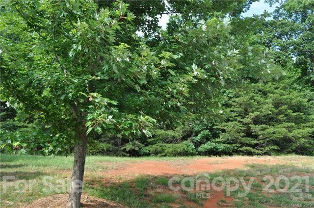 Property image 2 at 112 W Tattersall Drive, Statesville, NC 28677