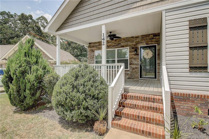 Property image 2 at 142 Abigail Lane, Locust, NC 28097