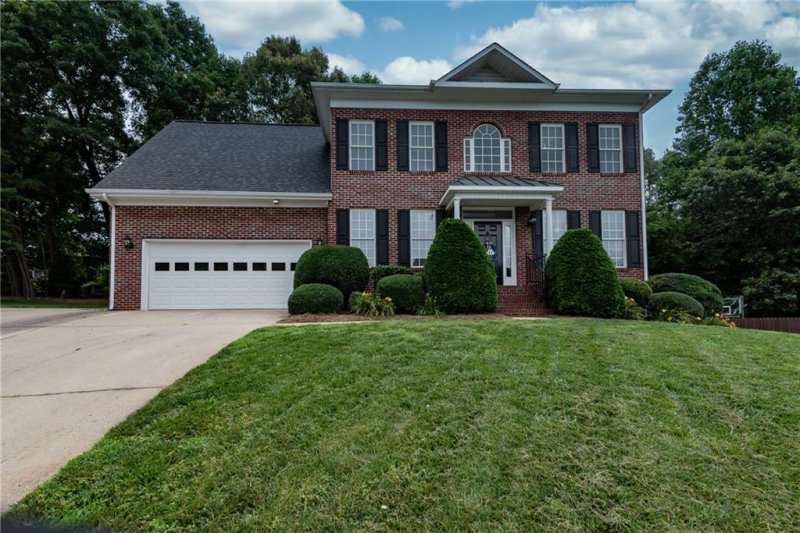 Property image 2 at 1136 38th Avenue, Hickory, NC 28601