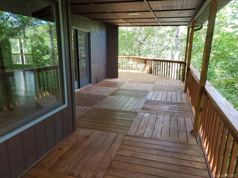 Property image 4 at 111 Richburn Drive, Cedar Mountain, NC 28718