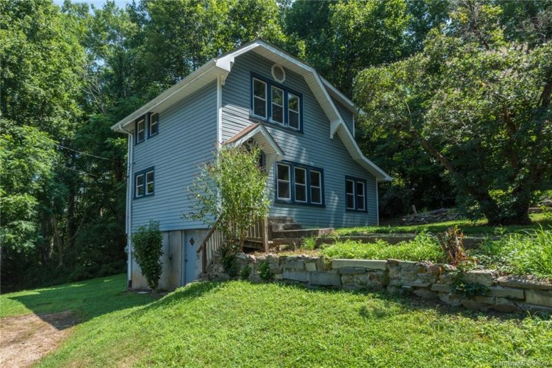 Property image 3 at 32 Success Avenue, Asheville, NC 28806