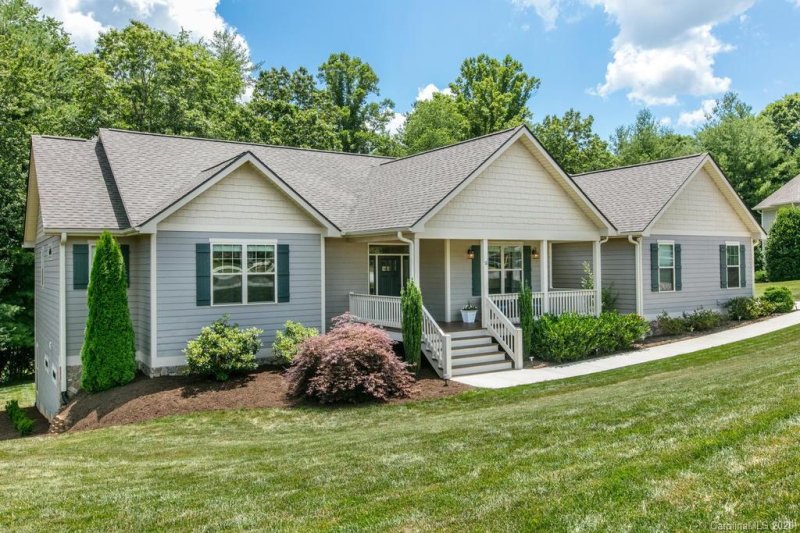 Property image 4 at 52 King Heights Drive, Fletcher, NC 28732