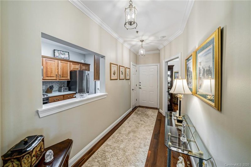 Property image 5 at 5601 Fairview Road, Charlotte, NC 28209