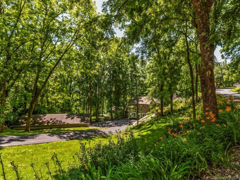 Property image 4 at 209 Blink Bonny Drive, Waynesville, NC 28786