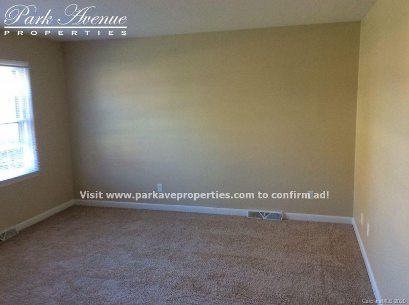 Property image 4 at 4340 Oak Forest Drive, Charlotte, NC 28215