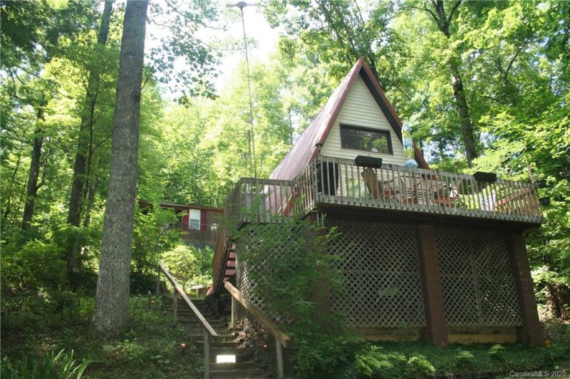 42 Rainbow Lake Circle