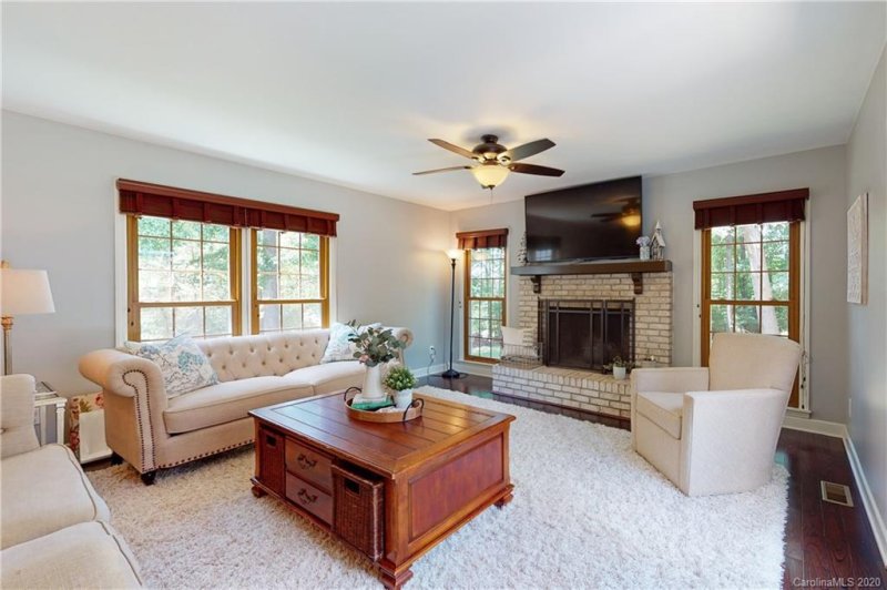 Property image 5 at 9030 Glencroft Road, Mint Hill, NC 28227